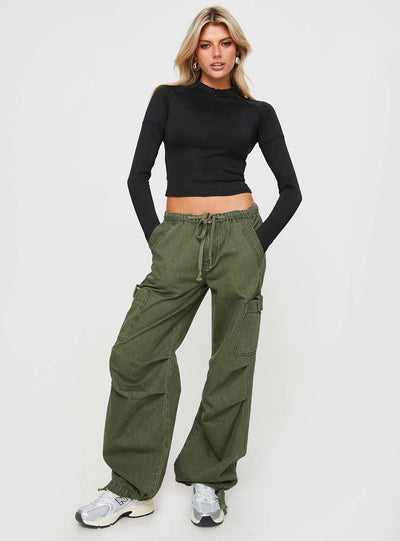 Verlaine Low Rise Cargo Jeans Olive